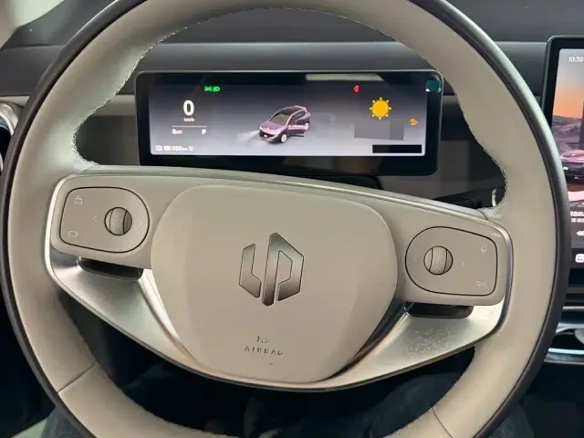 Leapmotor B10 — Фото автомобиля 7