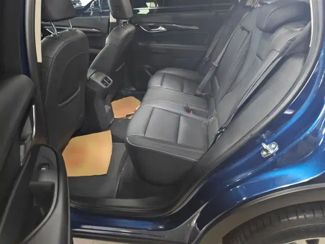 Buick Envision Plus — Фото автомобиля 13