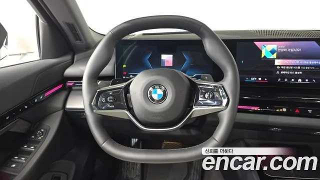 BMW 5 Series G60 — Фото автомобиля 14