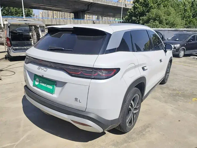 BYD Song L DM-i — Фото автомобиля 6