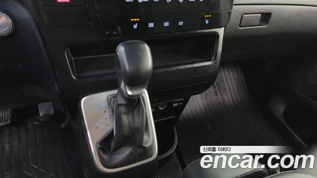 Hyundai Staria — Фото автомобиля 12