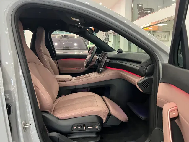 Nio EC6 — Фото автомобиля 13