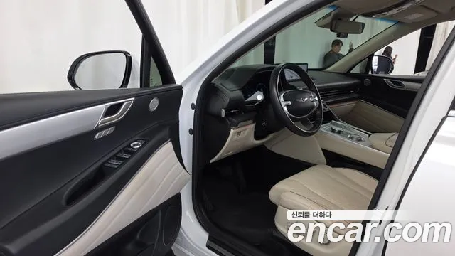 Genesis GV80 — Фото автомобиля 15