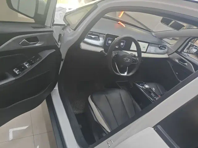 Geely Geometry E Firefly — Фото автомобиля 11