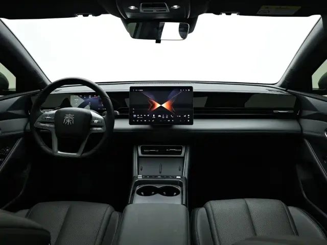 BYD Qin L — Фото автомобиля 14