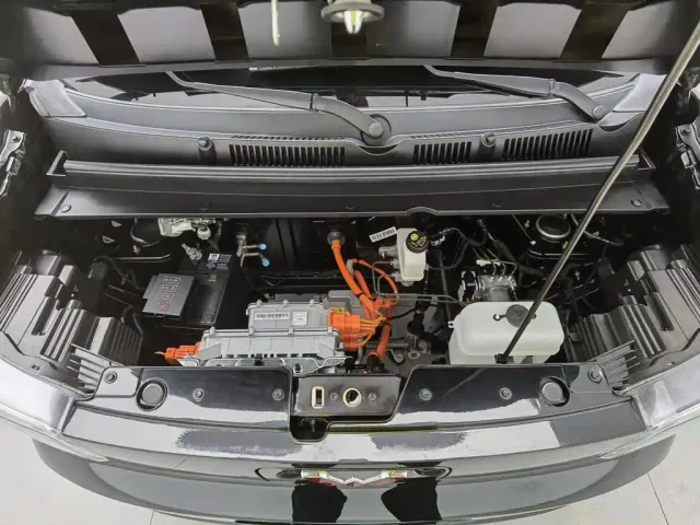 Wuling Zhiguang NEV — Фото автомобиля 6