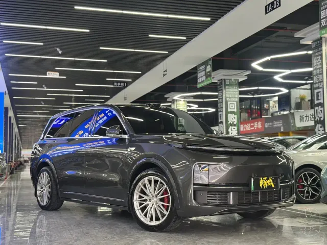 Li Auto L9 — Фото автомобиля 3