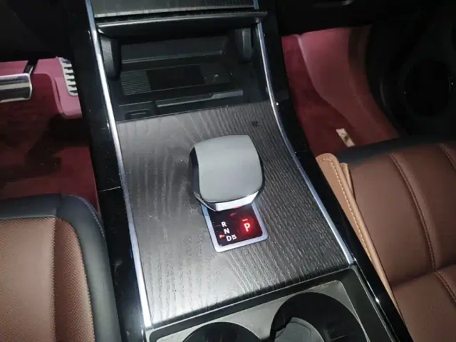 Land Rover Range Rover Evoque — Фото автомобиля 13