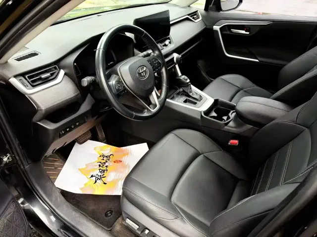 Toyota Wildlander — Фото автомобиля 4