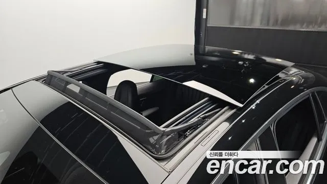 Mercedes-Benz EQS — Фото автомобиля 28