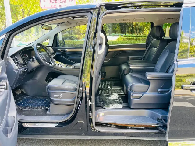 GAC Trumpchi M8 — Фото автомобиля 12