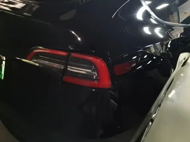 Tesla Model Y — Фото автомобиля 7
