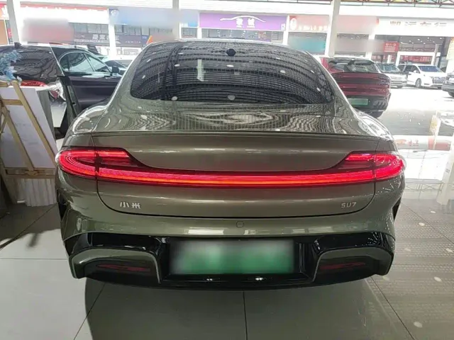 Xiaomi SU7 — Фото автомобиля 5