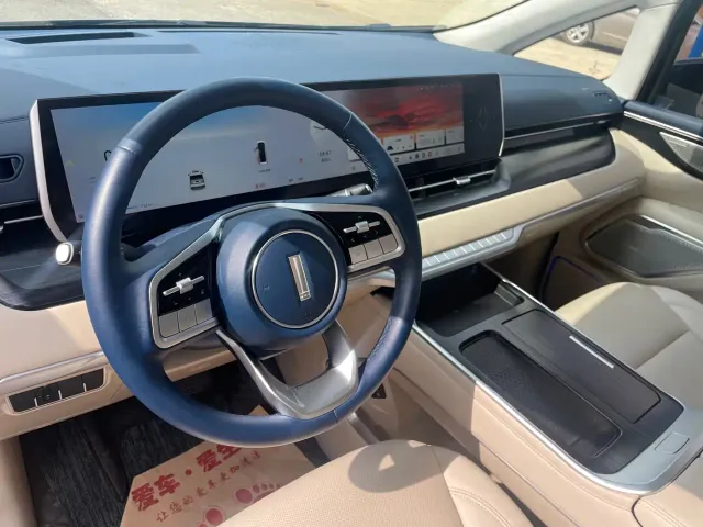 Wey Alpine — Фото автомобиля 17