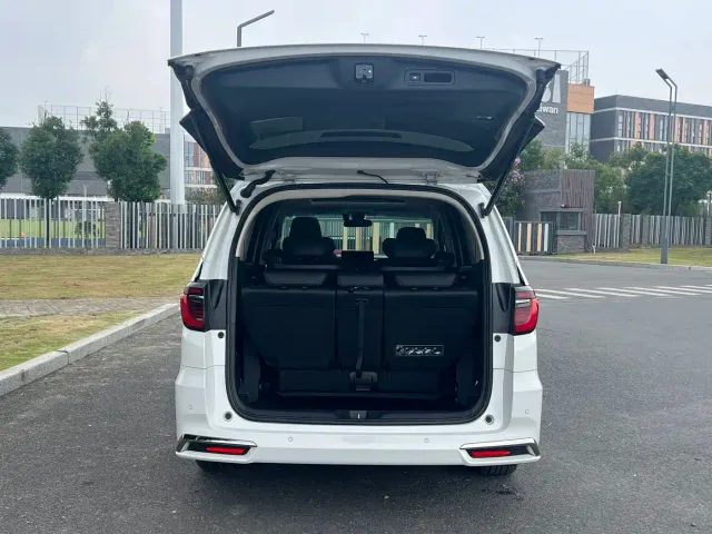 Honda Odyssey — Фото автомобиля 18