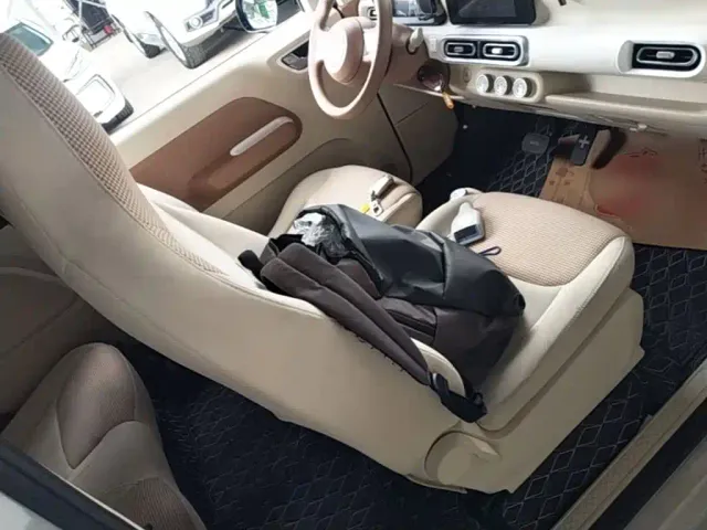 Wuling Hongguang Mini EV — Фото автомобиля 24