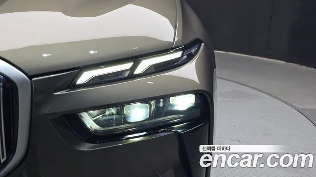 BMW X7 — Фото автомобиля 22