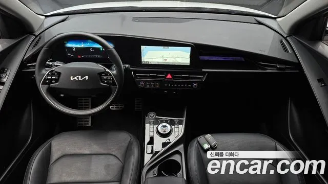 Kia Niro — Фото автомобиля 7