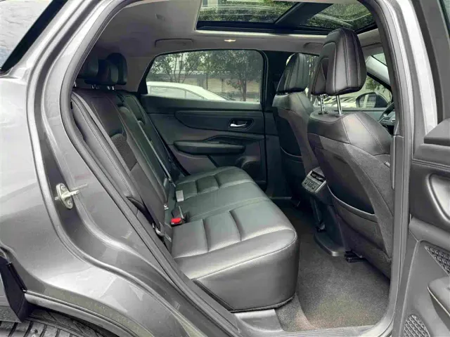Nissan Ariya — Фото автомобиля 12