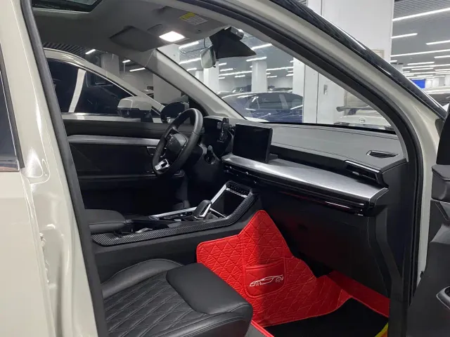 Wuling Asta — Фото автомобиля 5