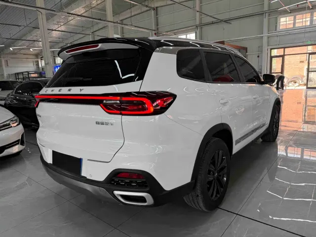 Chery Tiggo 8 — Фото автомобиля 4