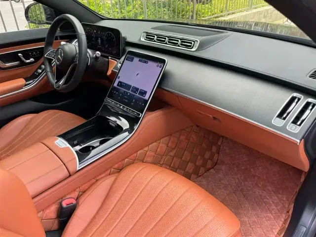 Mercedes-Benz S-Class — Фото автомобиля 21