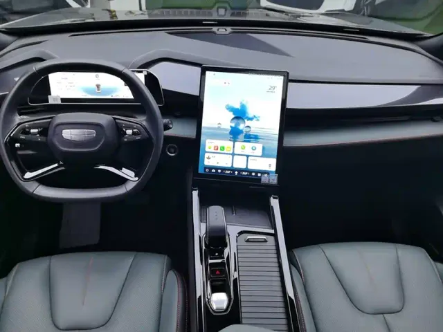 Geely Boyue — Фото автомобиля 12