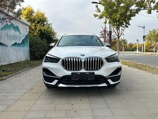 BMW X1 — Фото автомобиля 3