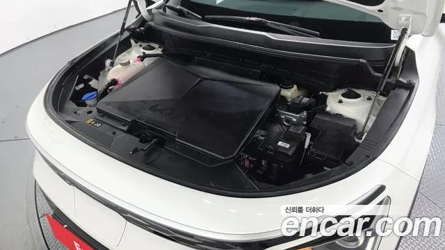 Kia Niro — Фото автомобиля 9