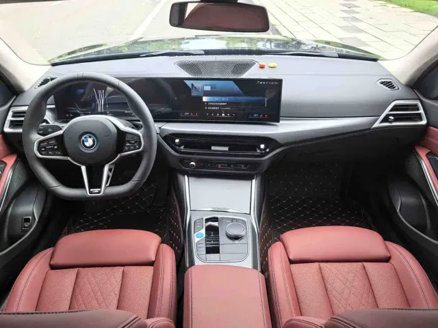 BMW i3 — Фото автомобиля 9
