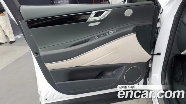 Genesis GV80 — Фото автомобиля 13