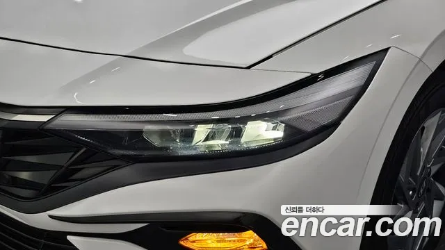 Hyundai Avante CN7 — Фото автомобиля 7