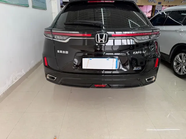 Honda UR-V — Фото автомобиля 8