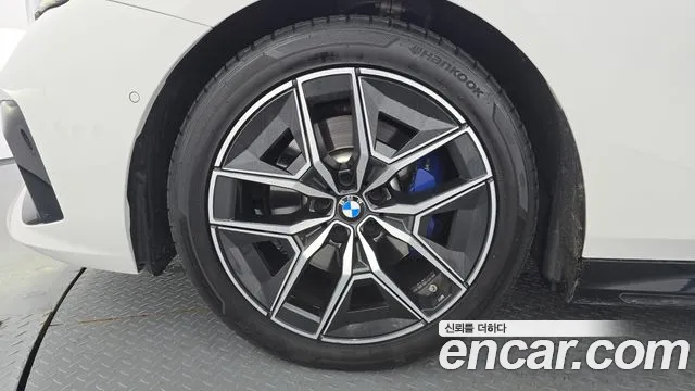 BMW 5-Series — Фото автомобиля 5