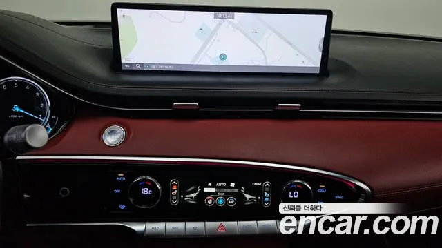 Genesis GV70 2.5T Бензин AWD — Фото автомобиля 12