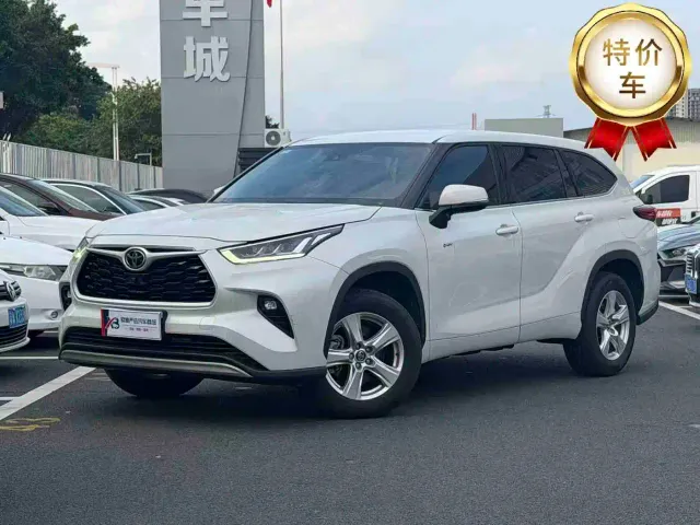 Фотография автомобиля — Toyota Highlander