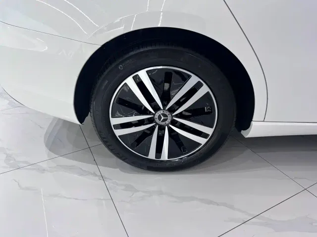 Mercedes-Benz A-Class — Фото автомобиля 19