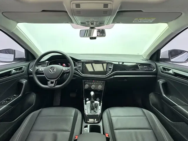 Volkswagen T-Roc — Фото автомобиля 6