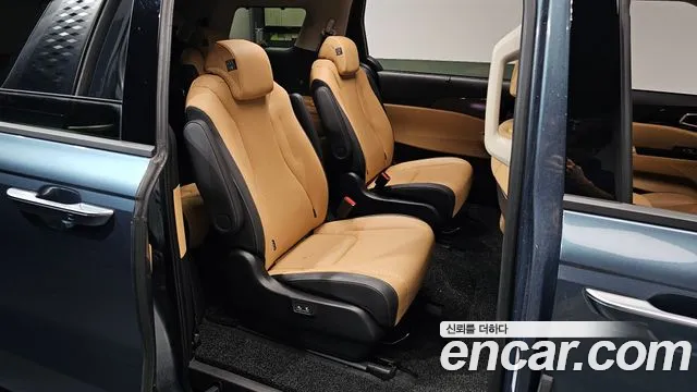 Kia Canival Carnival 4 поколение Бензин 9 мест Signature — Фото автомобиля 12