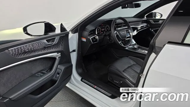 Audi A7 4K — Фото автомобиля 15