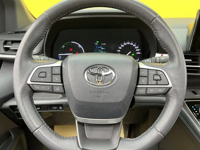 Toyota Granvia — Фото автомобиля 5