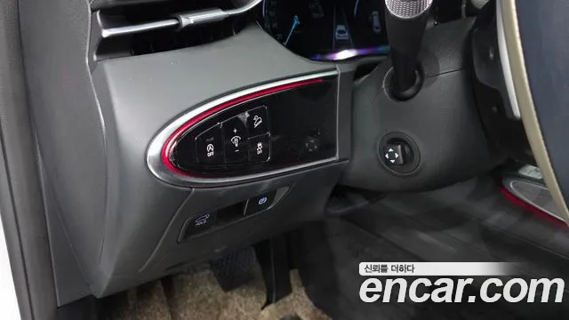 Genesis GV70 — Фото автомобиля 29