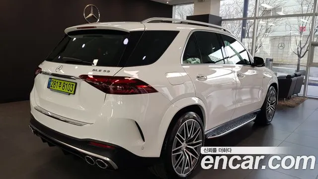 Mercedes-Benz GLE-Class — Фото автомобиля 2