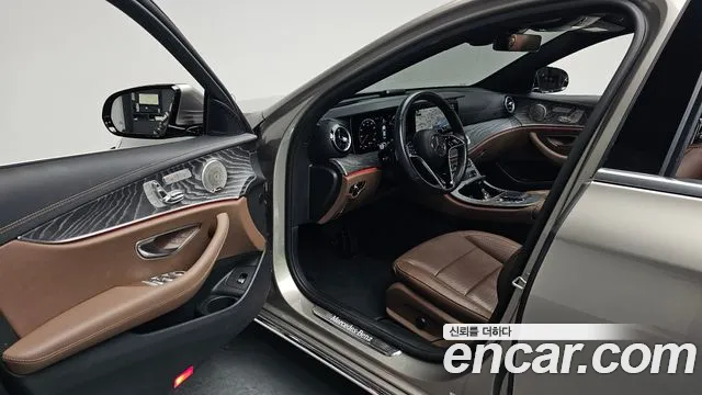 Mercedes-Benz E-Class E-класс W213 E350 4MATIC Exclusive — Фото автомобиля 10