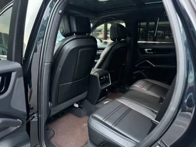 Porsche Cayenne New Energy 2021 Cayenne E-Hybrid 2.0T — Фото автомобиля 8