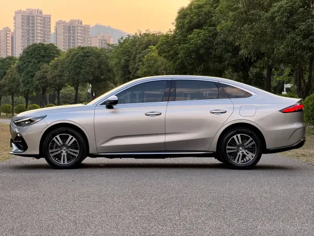 Geely Galaxy Stellar 6 — Фото автомобиля 5