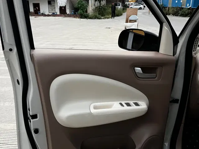 Wuling Hongguang Mini EV — Фото автомобиля 14