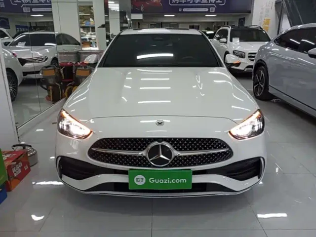 Mercedes-Benz C-Class — Фото автомобиля 2