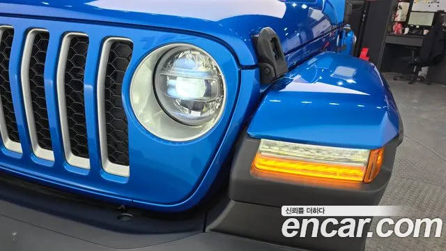 Jeep Wrangler JL — Фото автомобиля 22