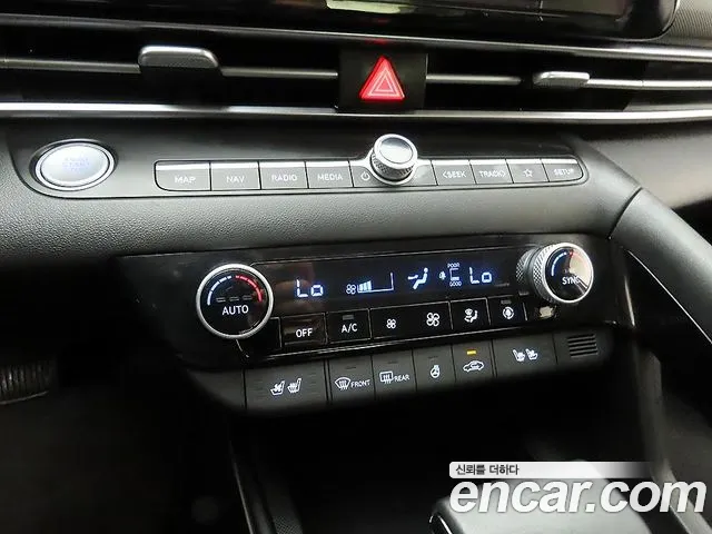 Hyundai Avante CN7 — Фото автомобиля 16